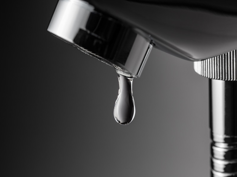 Battery Operated Touchless Kitchen Sink Faucet Installations In Toronto